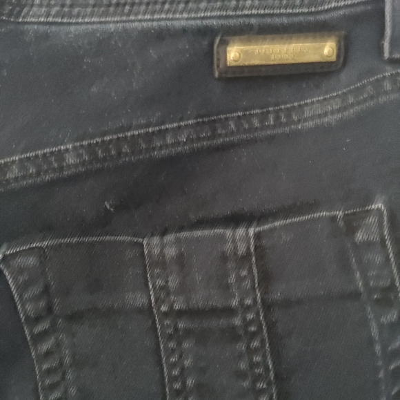 Burberry - Picture 4 of 6